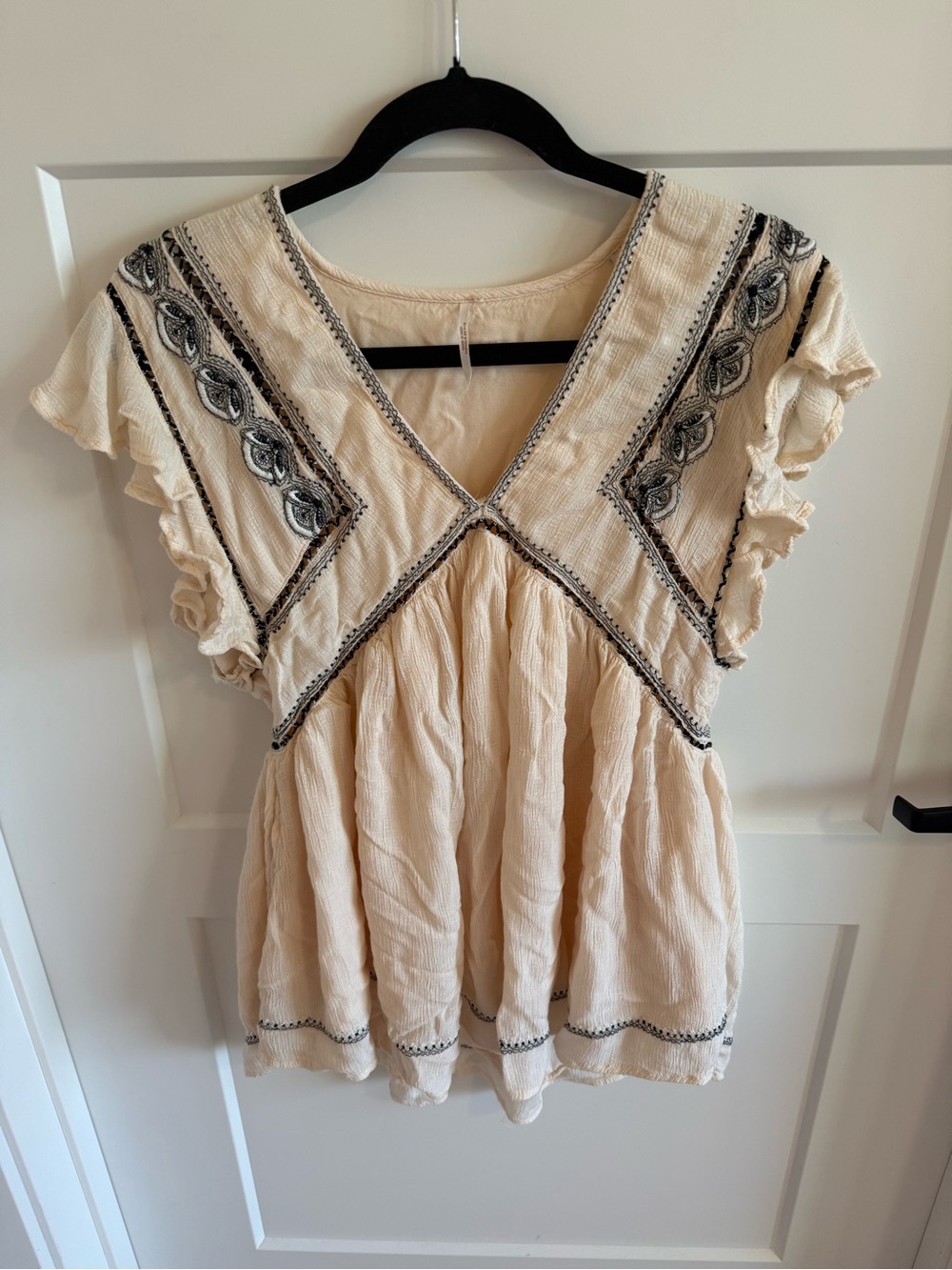 Free People Embroidered Babydoll Top Small Ivory Black Boho Flutter Sleeve
